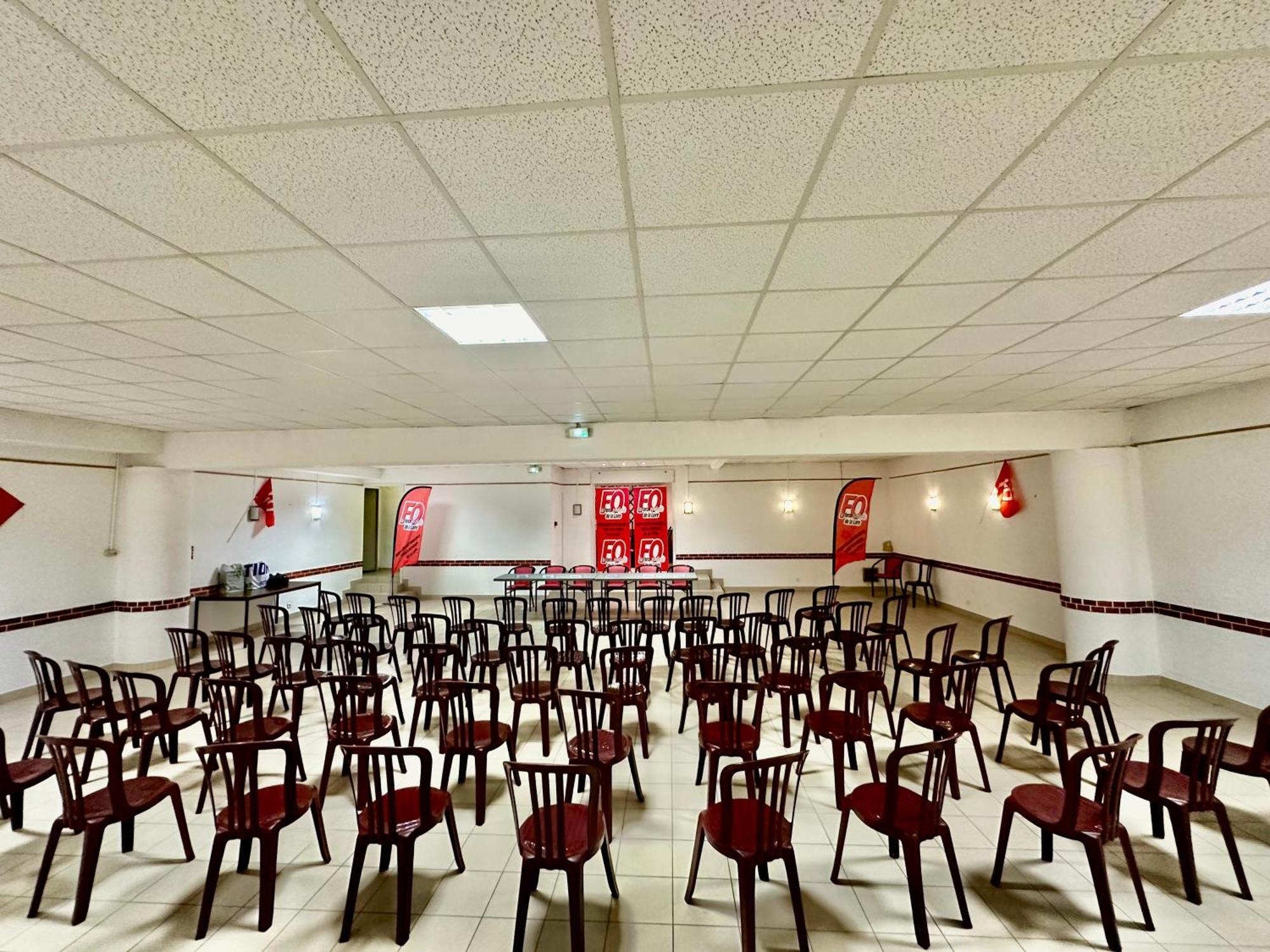 Hotel De La Tour Saint Etienne Sud Екстериор снимка